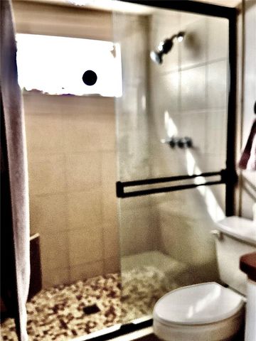 4324 COUNTRY HILLS BOULEVARD, Plant City, FL 33563