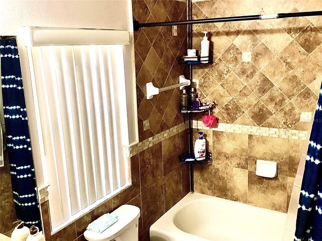 4324 COUNTRY HILLS BOULEVARD, Plant City, FL 33563