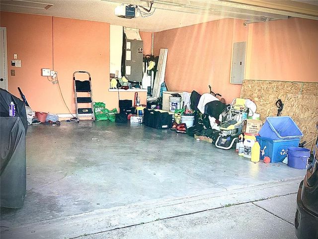 4324 COUNTRY HILLS BOULEVARD, Plant City, FL 33563