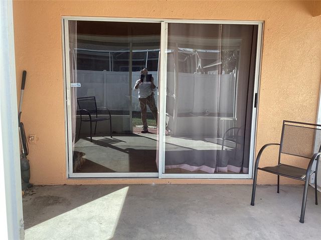 4324 COUNTRY HILLS BOULEVARD, Plant City, FL 33563