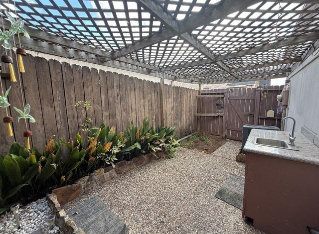 2920 Cambridge, Missouri City, TX 77459