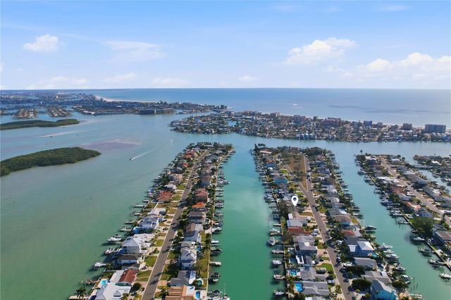 541 LILLIAN DRIVE, Madeira Beach, FL 33708