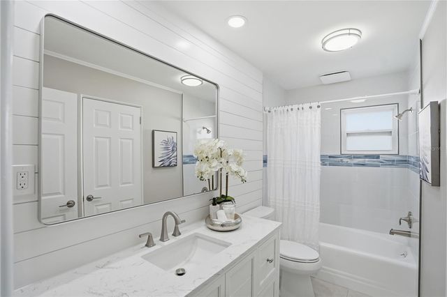 541 LILLIAN DRIVE, Madeira Beach, FL 33708