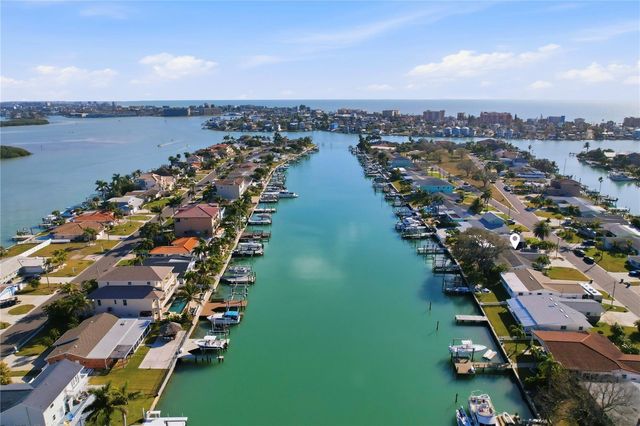 541 LILLIAN DRIVE, Madeira Beach, FL 33708