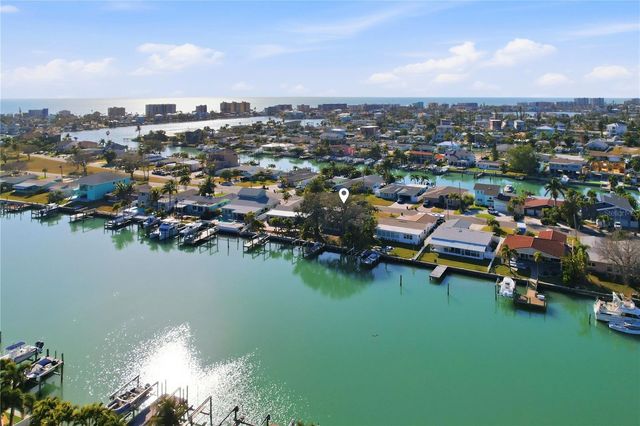 541 LILLIAN DRIVE, Madeira Beach, FL 33708