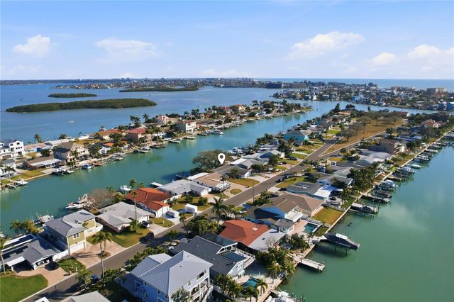 541 LILLIAN DRIVE, Madeira Beach, FL 33708