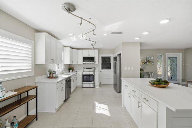 541 LILLIAN DRIVE, Madeira Beach, FL 33708