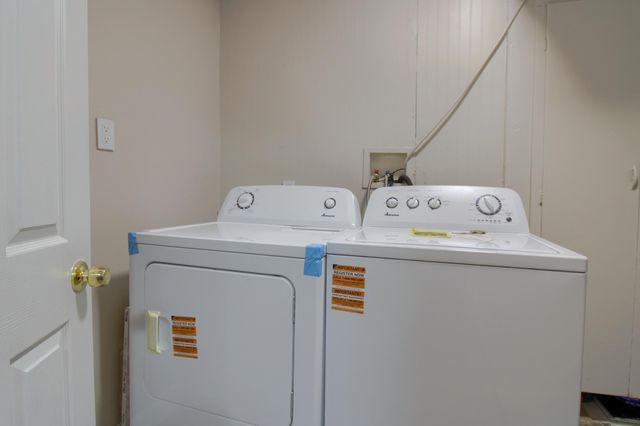 24056 Lehigh Street, Dearborn Heights, MI 48125