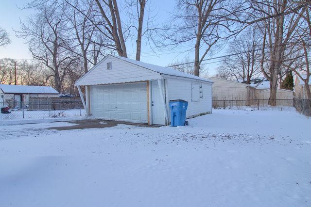 24056 Lehigh Street, Dearborn Heights, MI 48125