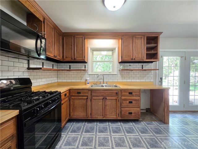 5430 David Drive, Tipp City, OH 45371