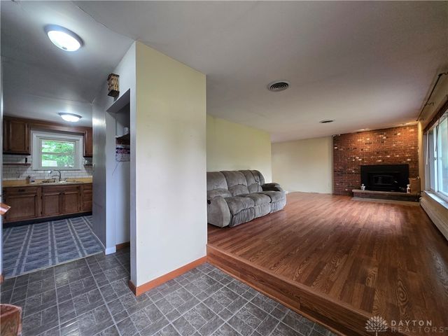 5430 David Drive, Tipp City, OH 45371