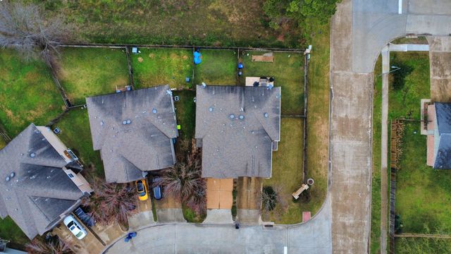 17267 Oakwood Chase Drive, Spring, TX 77379