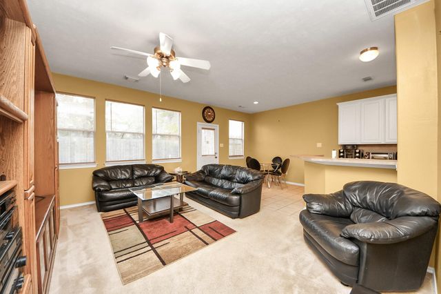 17267 Oakwood Chase Drive, Spring, TX 77379