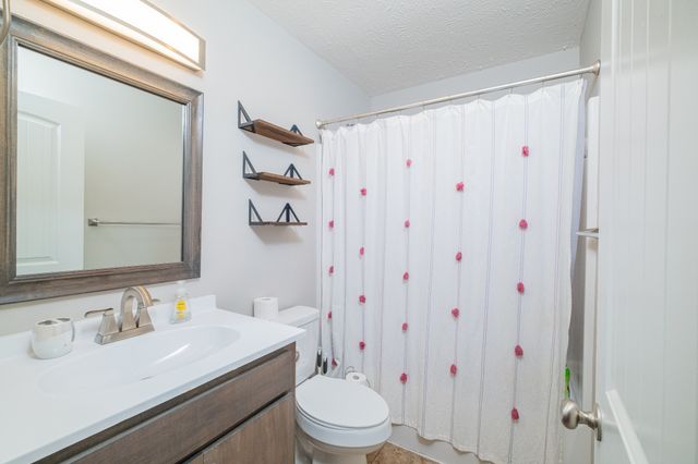 1019 Old Cowan Rd, Winchester, TN 37398