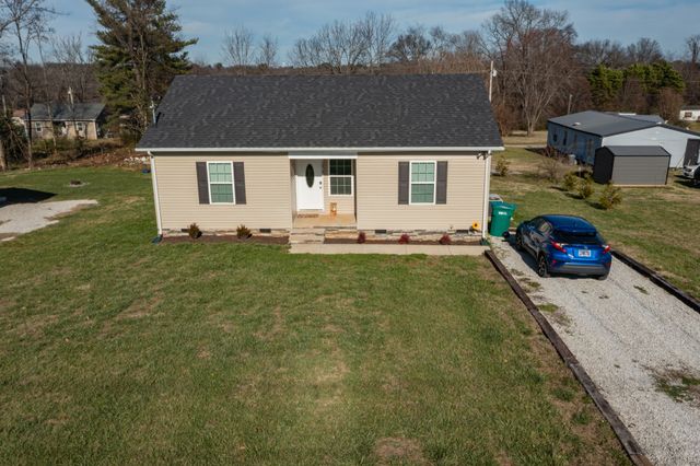 1019 Old Cowan Rd, Winchester, TN 37398