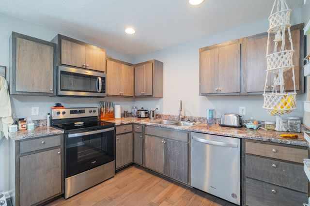 1019 Old Cowan Rd, Winchester, TN 37398