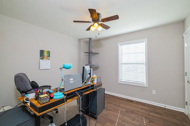 1019 Old Cowan Rd, Winchester, TN 37398