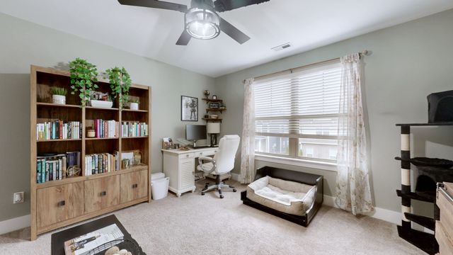 2171 Hospitality Ln, Murfreesboro, TN 37128