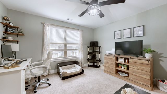 2171 Hospitality Ln, Murfreesboro, TN 37128