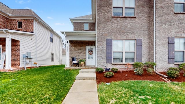 2171 Hospitality Ln, Murfreesboro, TN 37128