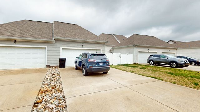 2171 Hospitality Ln, Murfreesboro, TN 37128