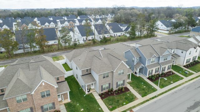 2171 Hospitality Ln, Murfreesboro, TN 37128