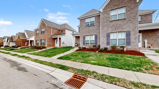 2171 Hospitality Ln, Murfreesboro, TN 37128