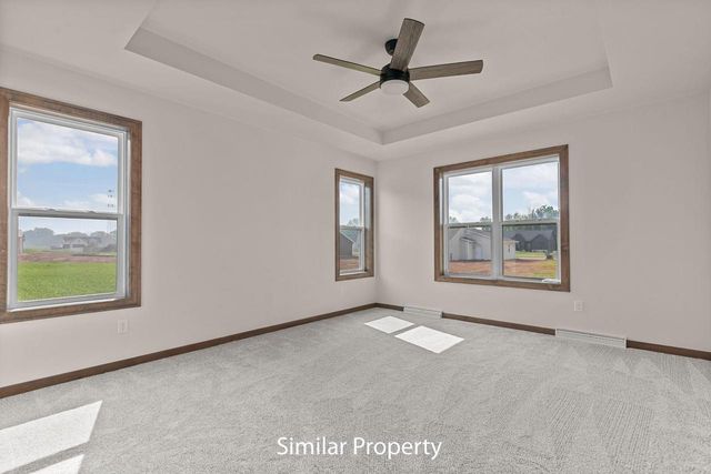 N8842 KILLARNEY WAY, Menasha, WI 54952