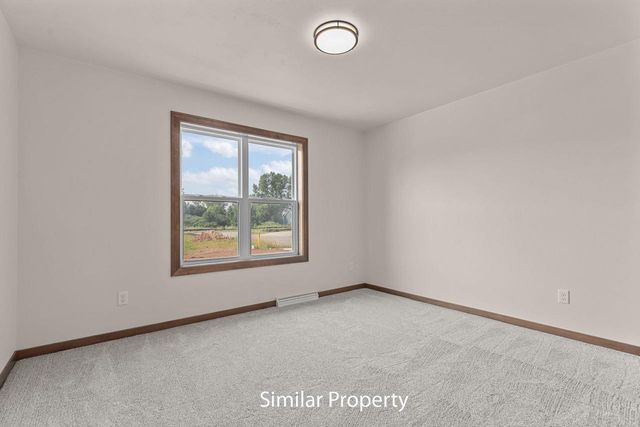 N8842 KILLARNEY WAY, Menasha, WI 54952