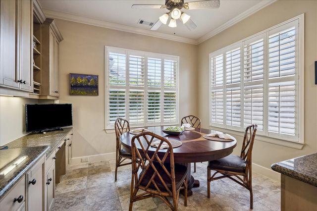 7723 N Hunters Creekway Drive, Houston, TX 77055