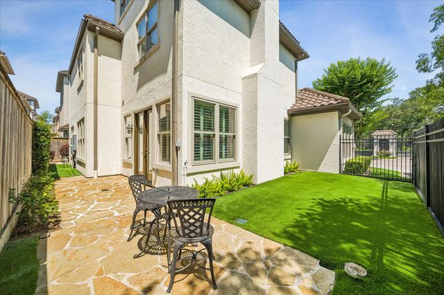7723 N Hunters Creekway Drive, Houston, TX 77055