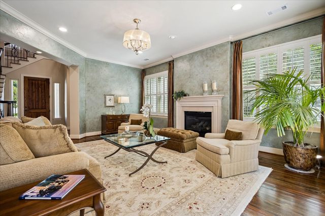 7723 N Hunters Creekway Drive, Houston, TX 77055