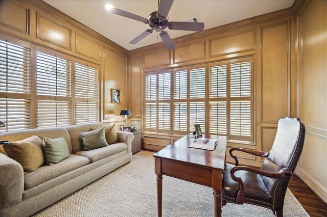 7723 N Hunters Creekway Drive, Houston, TX 77055