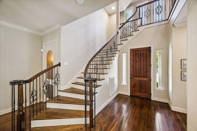 7723 N Hunters Creekway Drive, Houston, TX 77055