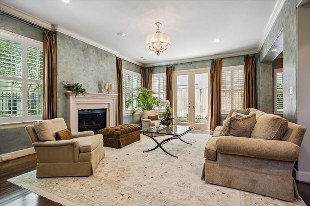 7723 N Hunters Creekway Drive, Houston, TX 77055