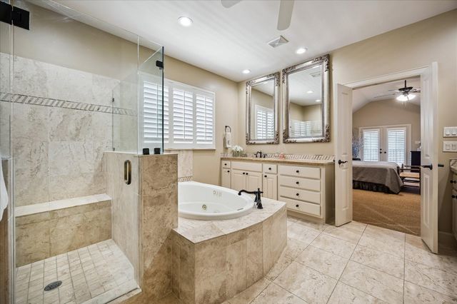 7723 N Hunters Creekway Drive, Houston, TX 77055
