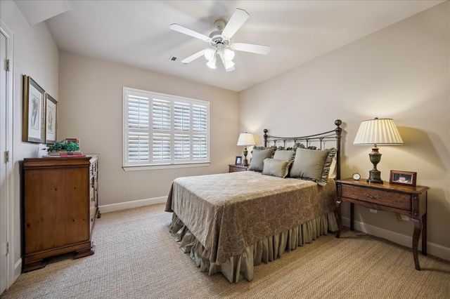 7723 N Hunters Creekway Drive, Houston, TX 77055