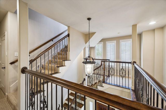 7723 N Hunters Creekway Drive, Houston, TX 77055