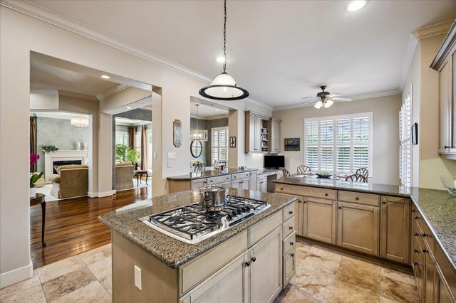 7723 N Hunters Creekway Drive, Houston, TX 77055