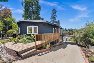 5915 ALHAMBRA AVE, Oakland, CA 94611