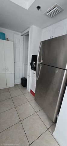 2475 NW 16th St Rd 504, Miami, FL 33125