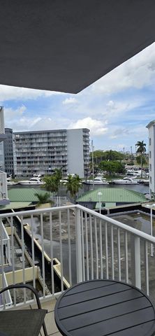 2475 NW 16th St Rd 504, Miami, FL 33125