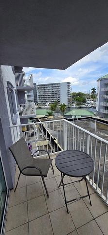 2475 NW 16th St Rd 504, Miami, FL 33125
