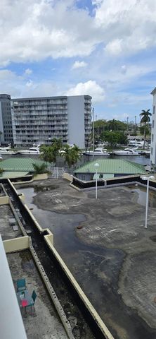 2475 NW 16th St Rd 504, Miami, FL 33125