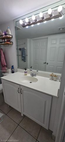 2475 NW 16th St Rd 504, Miami, FL 33125