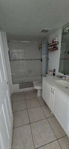 2475 NW 16th St Rd 504, Miami, FL 33125