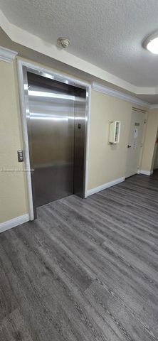 2475 NW 16th St Rd 504, Miami, FL 33125