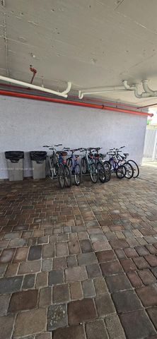 2475 NW 16th St Rd 504, Miami, FL 33125