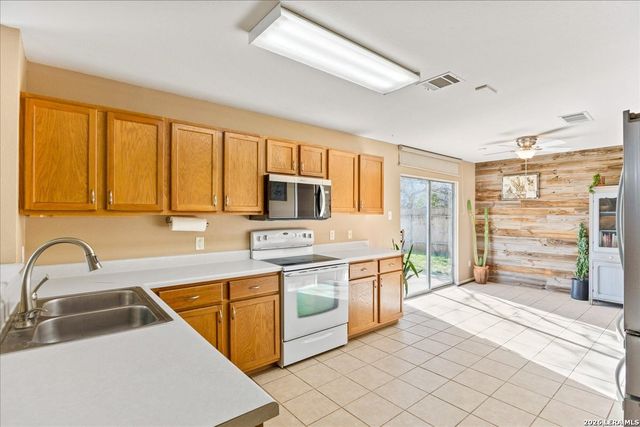 116 DEVONS CV, Buda, TX 78610