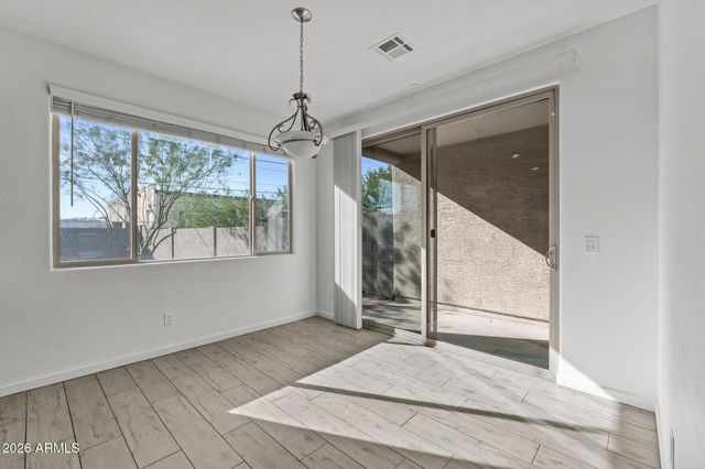 721 E CAROL Avenue, Phoenix, AZ 85020